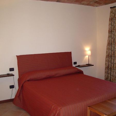 B&B Cascina Gaione Via Gallina,18B 12052 Neive Cn Quarto foto