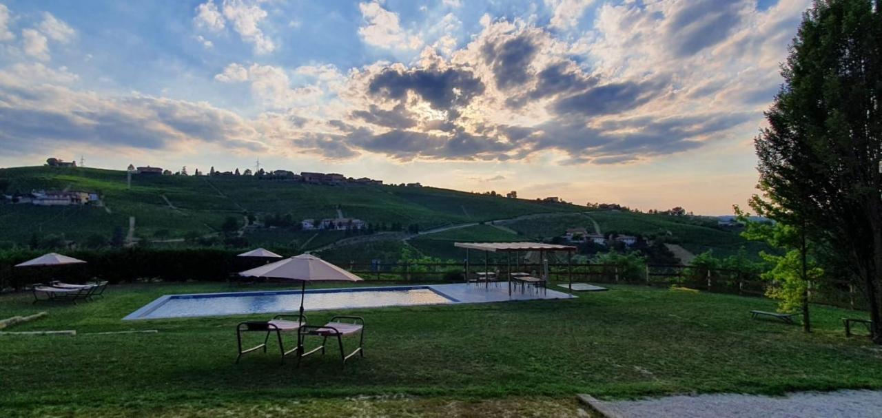 B&B Cascina Gaione Via Gallina,18B 12052 Neive Cn Exterior foto