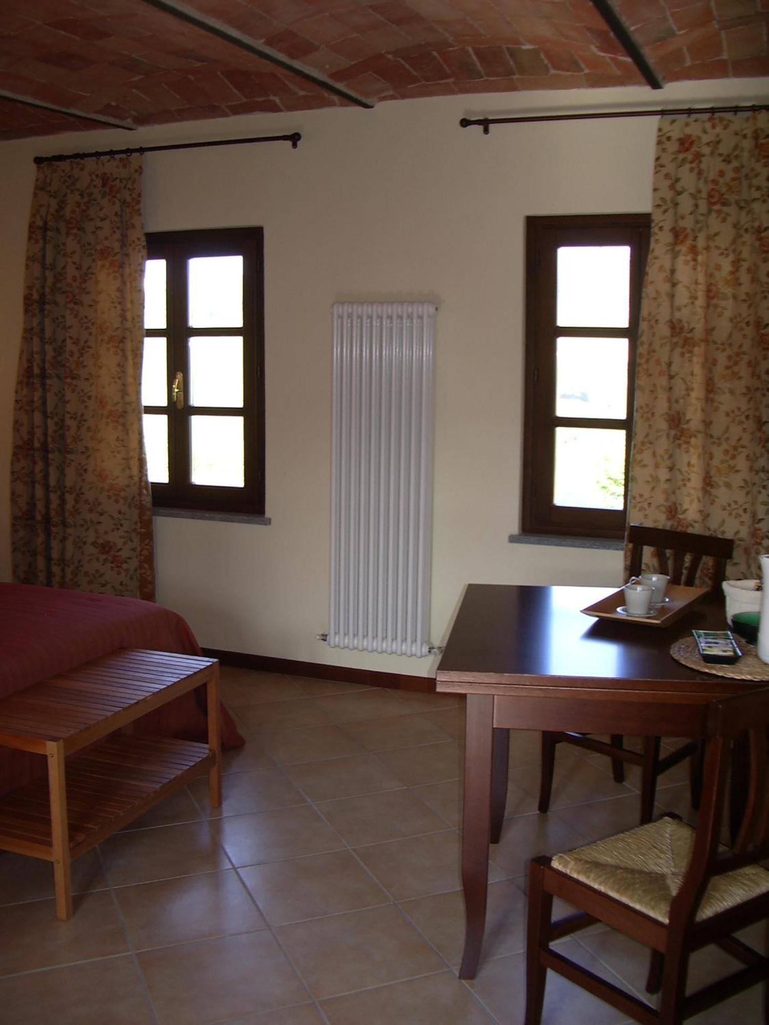 B&B Cascina Gaione Via Gallina,18B 12052 Neive Cn Quarto foto