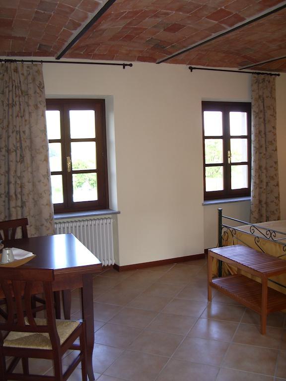 B&B Cascina Gaione Via Gallina,18B 12052 Neive Cn Quarto foto
